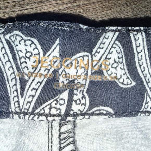 Chico’s Modern Pull-on Ankle Jegging US size 6 - Picture 8 of 8